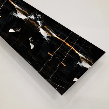 Алюминий рулонной окраски для фасада 1,5х1500х4000 покрытие PlastCover цвет 1206 Мрамор Невада AluHype